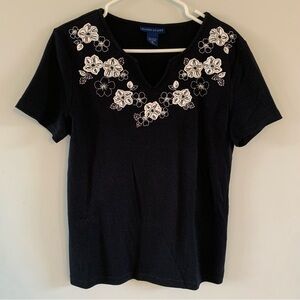 Embroidered Floral Shirt Short Sleeve Floral Black White Karen Scott Size Medium